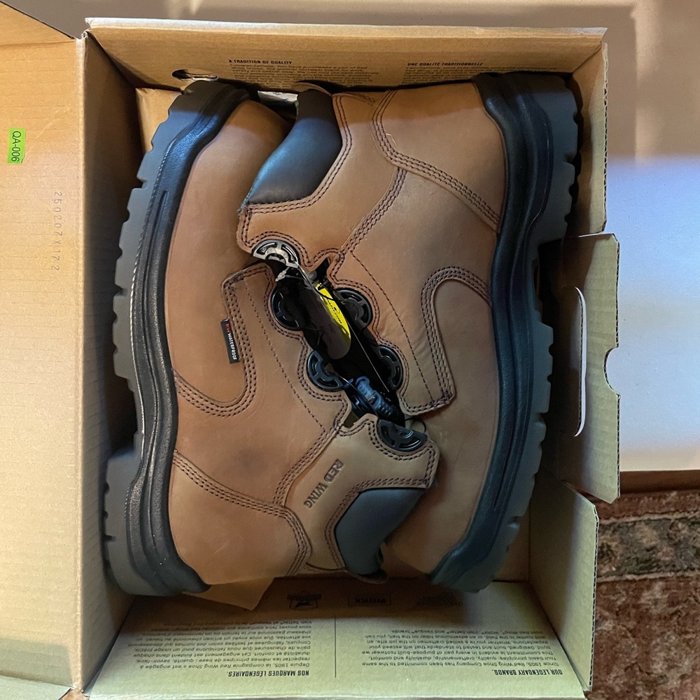 Red Wing Men’s Steel Toe Boots Style 2298